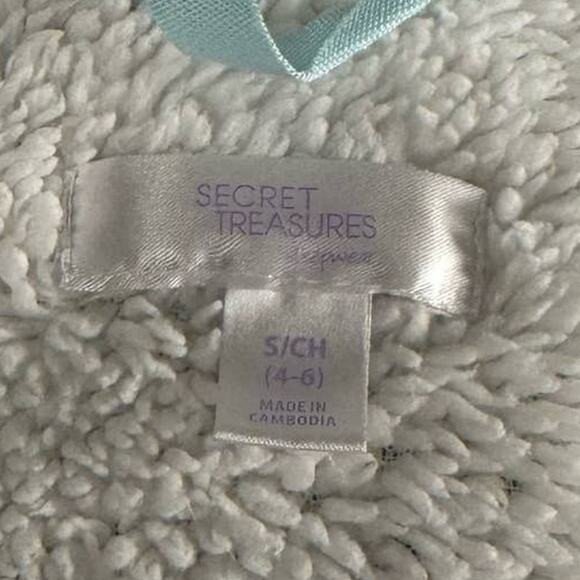 SECRET TRESURES | Blue Fair Isle Print Fleece Holiday Hooded Robe | Junior 4-6 - Picture 8 of 8